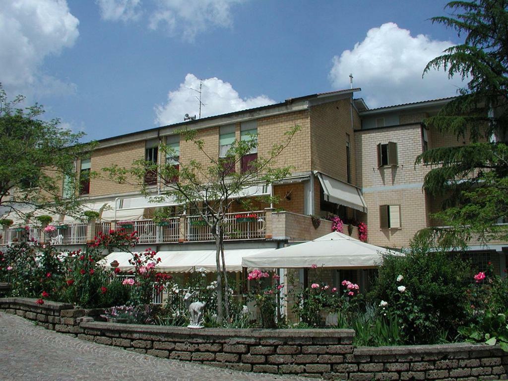 Oasi Di Pace Otel Sutri Dış mekan fotoğraf